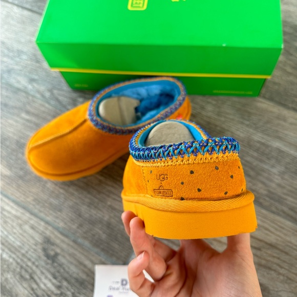 Brand New UGG Tasman II Slippers Cookie Monster Brown (Full Size Available) - Picture 6 of 10